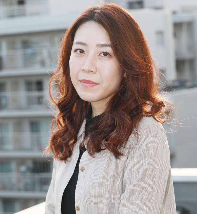 山田佳奈