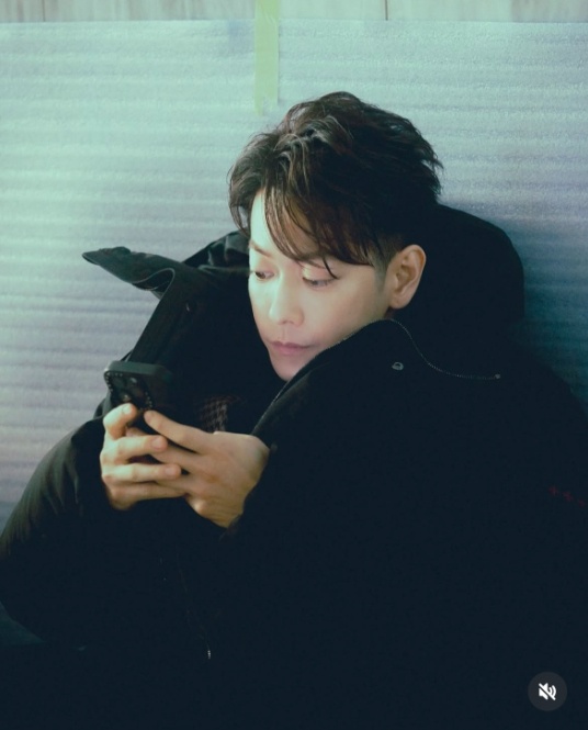 Instagram:佐藤健(@takeruxxsato)より