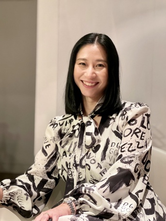 三浦瑠麗公式ツイッターより　https://twitter.com/lullymiura