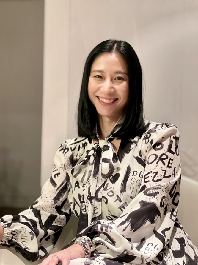 三浦瑠麗公式ツイッターより　https://twitter.com/lullymiura