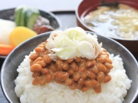 ​納豆の聖地水戸が首位から転落続く。納豆をめぐる戦い