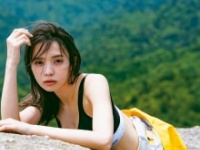 未公開ショット⒞撮影:柴⽥フミコ/⼩林由依2nd写真集『意外性』講談社with事業部