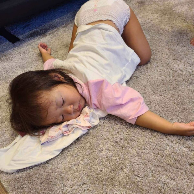 小原正子 長女のオムツ写真に批判殺到 女の子なのになんで公開 Starthome