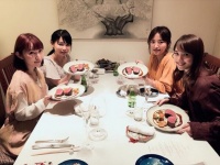 インスタグラム：佐々木希(@nozomisasaki_official)より