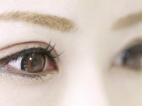 「アイプチ二重」vs「ナチュラル一重」男子ウケがいいのはどっちだ!?