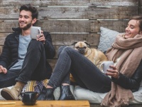 ペットも家族としての権利が認められる。離婚の際、人間の子と同様の方法で親権を決めるられるように（アメリカ）