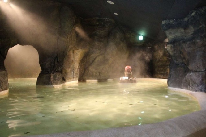 ダイナソー・ケーブ