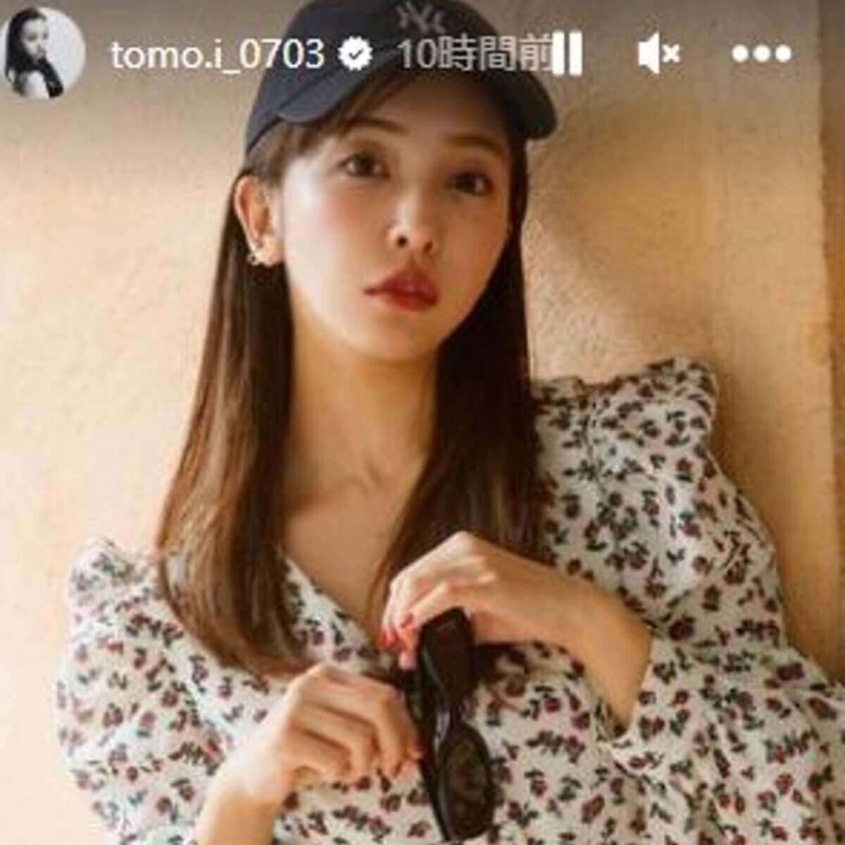 インスタグラム：板野友美(@tomo.i_0703)より