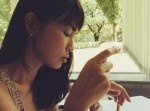 女優・長谷川京子のセクシーな胸元がたまらない！