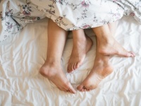 もしかして下心？　泊まりに来る男友達の心理