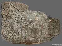 4000年前の謎の石はヨーロッパ最古の「宝の地図」である可能性