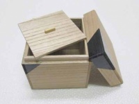 芝浦工業大学の学生が伝統工芸をリデザインした食品収納箱「桐CUBE」が商品化