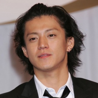 小栗旬