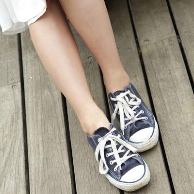 みんな大好き！　今、注目のスニーカーブランドは？　2位⇒New Balance、なんと1位は？