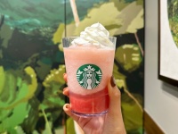 【スタバ】桃感た〜ぷり！　新作「ラブ &#038; ピーチ フラペチーノ」のみずみずしさが夏にぴったり