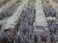始皇帝の霊廟に副葬された8000体もの兵馬俑が発見されるも、肝心な始皇帝の墓は手つかずのまま。その理由とは？