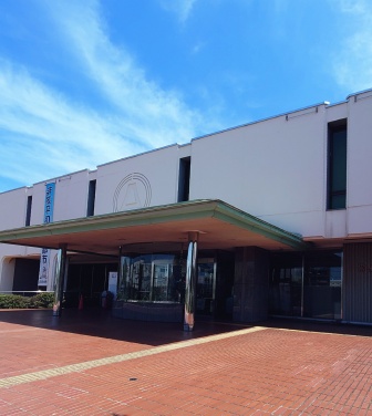 ホテルで【女子中学生】と『何度も性交』　市役所職員(29)逮捕　さらに「懲戒免職処分」