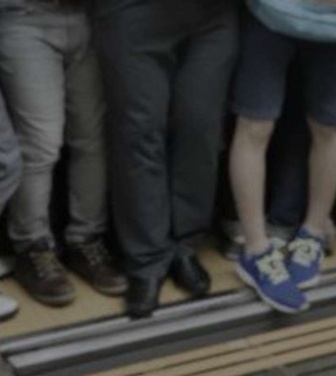 入試会場へ行く電車が（画像はphotoAC）