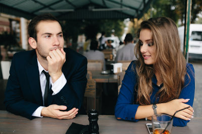 ジロジロ、ジー……。女子が男性と初めてのデートで注目しているポイント3つ！