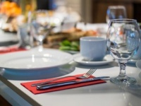 あなたの振る舞いは大丈夫？　社会人なら知っておきたい飲み会マナーをおさらい