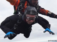 世界最高齢のスカイダイバーはなんと106歳！