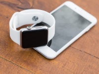 自転車で激しく転倒した男性を救ったのはApple Watch！衝撃を感知して緊急通報、無事救出される（アメリカ）