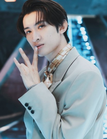 Instagram:向井康二(@sn_kojimukai_official)より