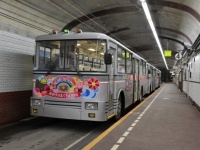 廃止が決まったトロバス（関西電力提供）