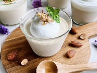 アーモンドミルクとミントが最強のタッグを組んだ、体にやさしくておいしい「ブラン・マンジェ」の作り方【ネトメシ】