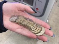 500円玉18枚と100円玉2枚！　ゆーゆ。さん（＠u___u_kawasaki）のツイート