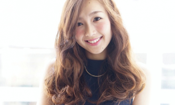意外な簡単テクニック☆【ストレートアイロンで作る】ウェービースタイルが超可愛い♡