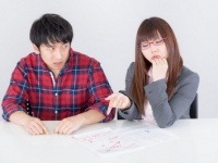 何様なんだよ!?　男性が職場で「気が利かない」と思う女性の言動4つ！