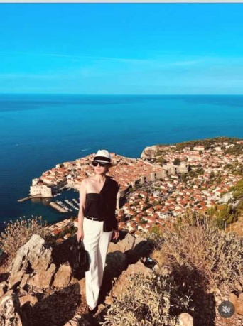 Instagram:Miki Nakatani(@mikinakatanioffiziell)より