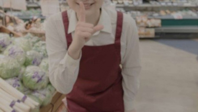 店員さんのおかげで...(画像はphotoAC)