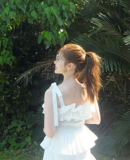 Instagram:白石麻衣(@m.shiraishi.official)より