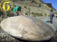 UFOの化石？100万年前の石化した円盤型物体が発見される（ロシア）