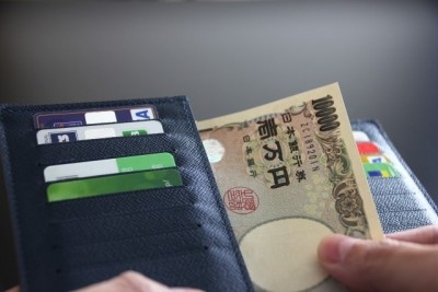 食事デートのお会計でガッカリした女子の態度・6選