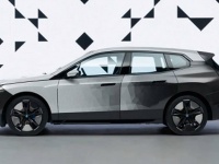 ボディカラーを簡単に変えられる車をBMWが発表