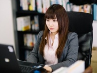 あいつヤバない!?　「一般常識がない」と思う職場の人の発言6つ