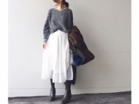 ざっくりニットは前裾をイン！　ずん胴を回避して、全身好バランス　＃東京365日コーデ