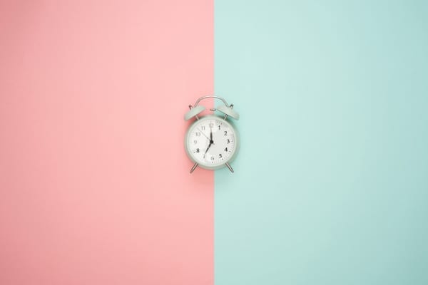 明日絶対に寝坊できないなら試してほしい方法