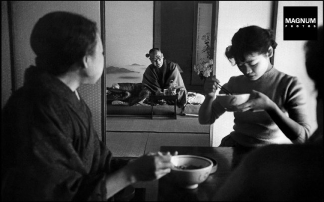 JAPAN. Tokyo. 20 year old Michiko JINUMA, a fashion student, with her family. 1951.