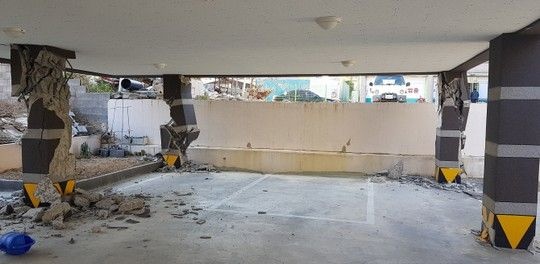 ピロティ構造のマンション