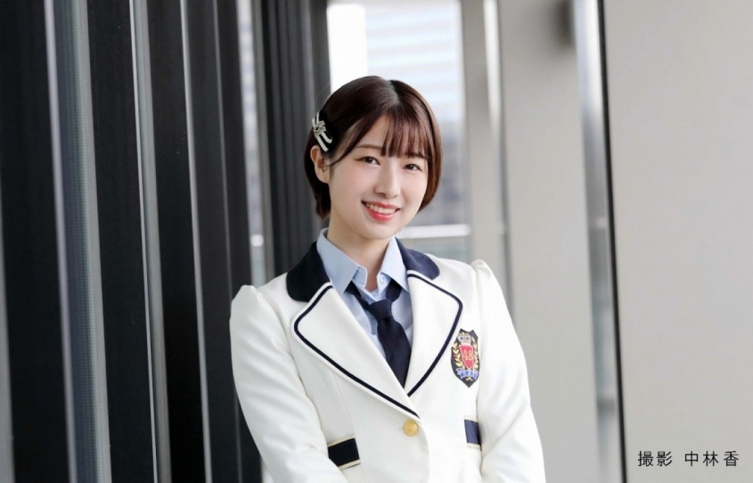 NMB48・安部若菜⒞KADOKAWA
