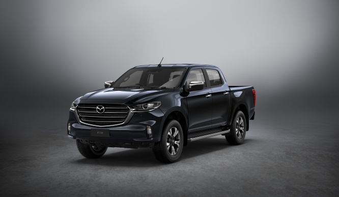 マツダが新型「MAZDA BT-50」を世界初公開！