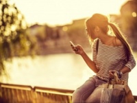 【LINEトラブル】知らない人からメッセージが！　LINEでのトラブル、どう回避してる？