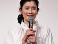 石田ひかり
