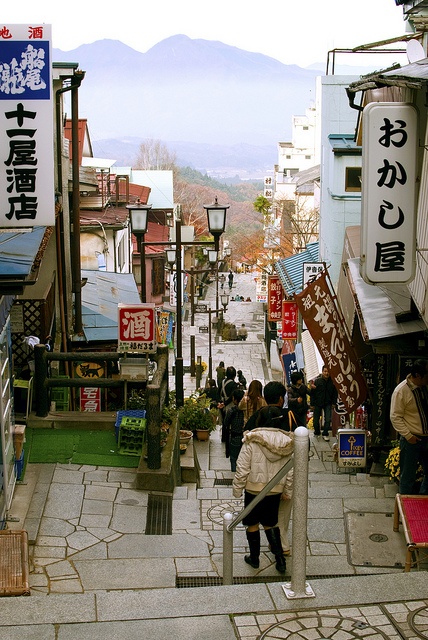 伊香保温泉　石段街（gunmernohitoさん撮影, flickrより）