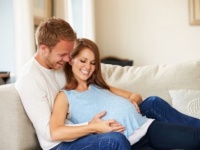 彼女が妊娠したときの「男性の本音」4つ