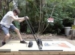どんな物も一刀両断！　超巨大『ネズミ捕り機』が大迫力